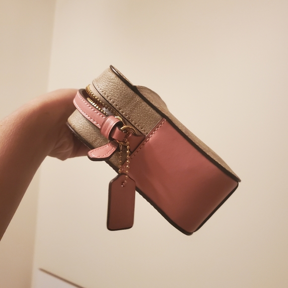Coach Camera Bag Pink Mono - Picture 3 of 6